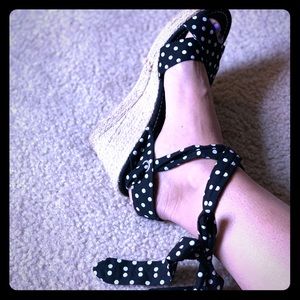 Polka dot tie around ankle wedge sandal
